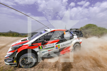 2019-06-14 - Ott Tanak, su Toyota Yaris WRC in misto veloce sulla Prova Speciale 8 - WRC - RALLY ITALIA SARDEGNA - DAY 02 - RALLY - MOTORS